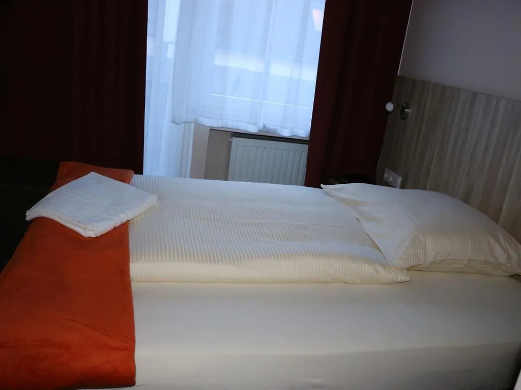 Hotel Paris Dusseldorf