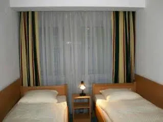 Hotel Paris Dusseldorf
